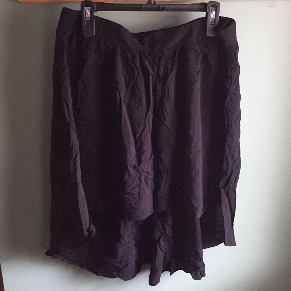 LOFT black high low skirt